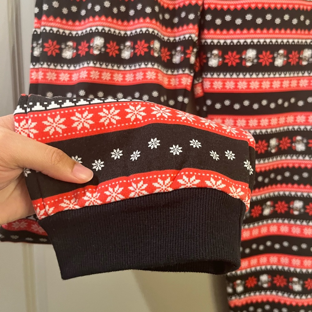3 NWT Christmas fleece pants - Picture 5 of 8